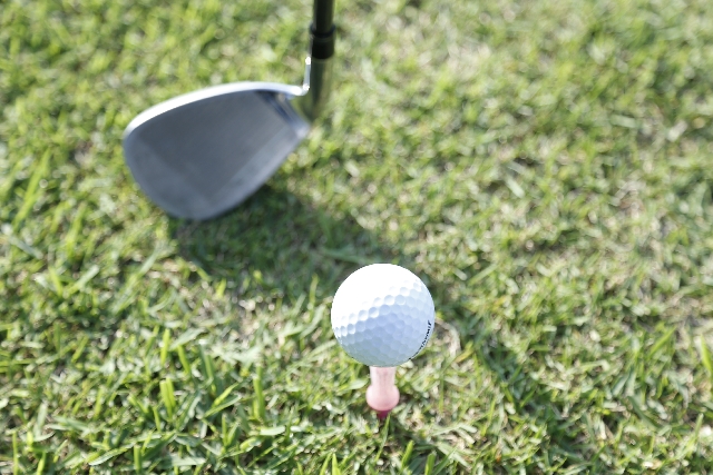 ライザップゴルフvsゴルフパフォーマンス｜9つの項目で徹底比較！